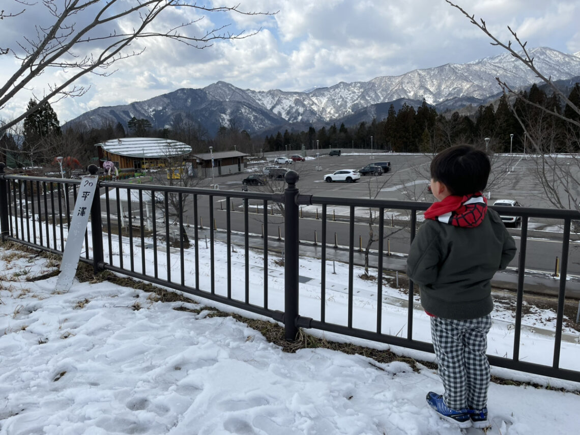 休日は少し遠くまで足を伸ばし、日帰り旅や1泊2日の弾丸ツアーを出かけます。その地ならではの風景や食を楽しむのが好きです。