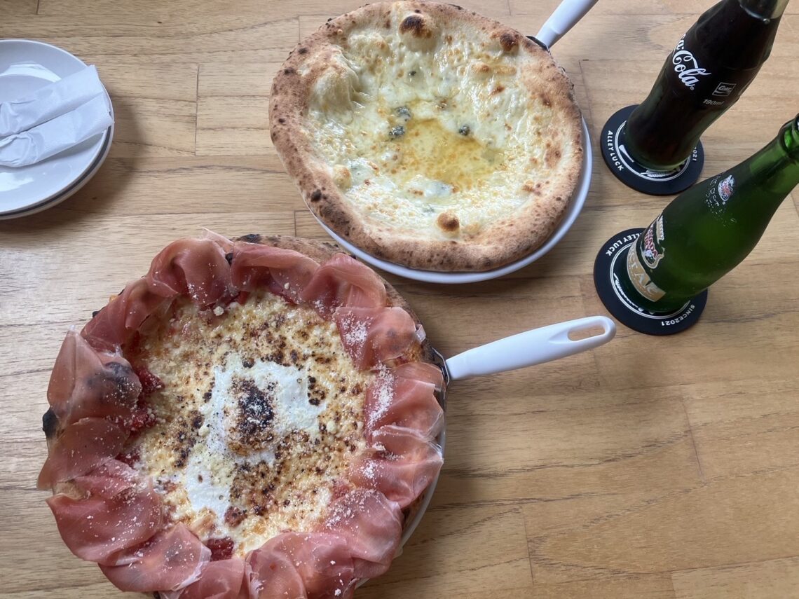 美味しいご飯を食べることが大好きです。美味しい料理屋さんを探すのも好きで、ラーメンやカフェなどジャンルは様々です。
