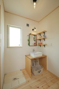 鈴鹿市「小さく建てて大きく暮らす！遊びつくすお家」