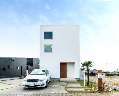 伊勢市 「空とつながる屋上リビングのあるお家」