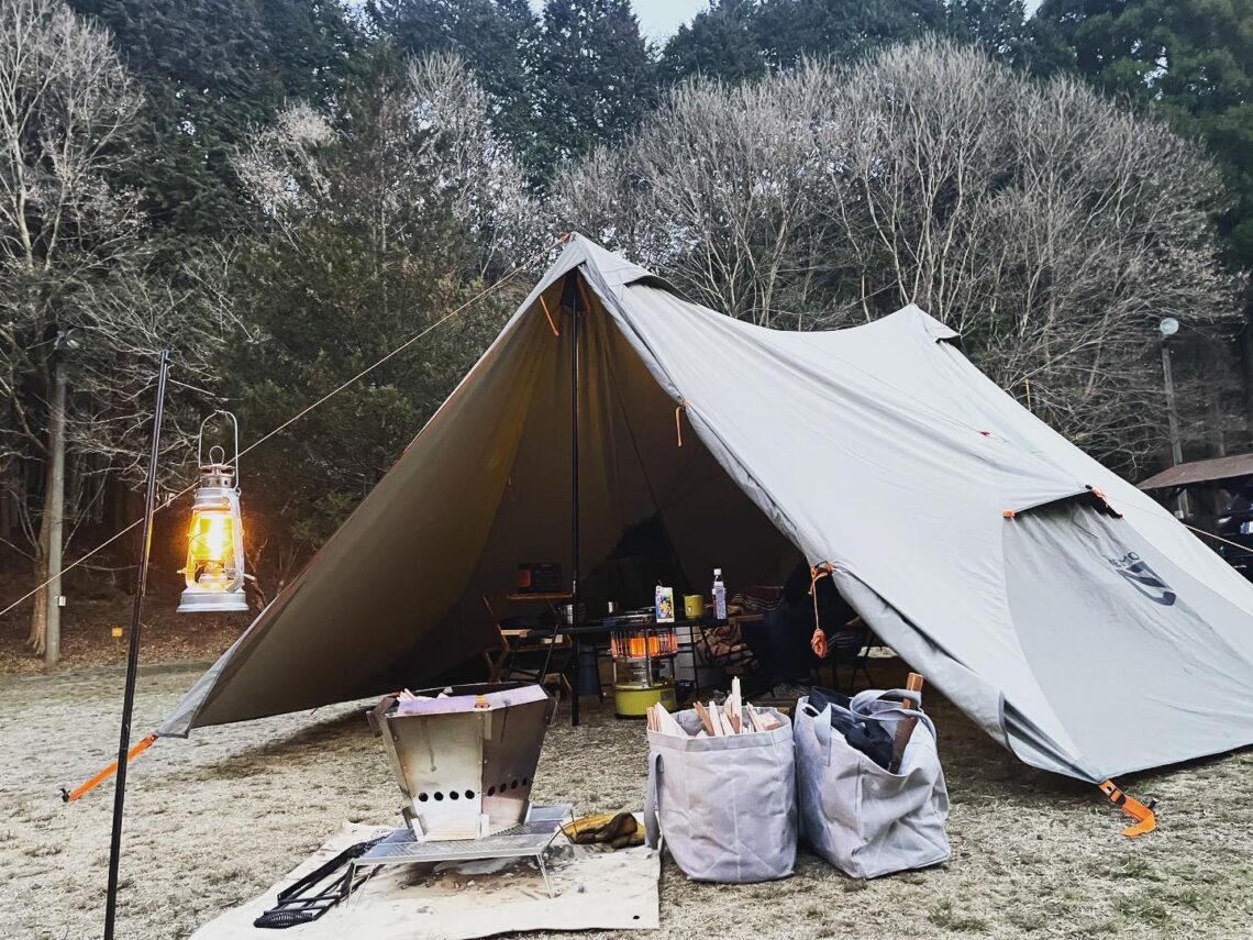 自然と触れ合えるキャンプが大好きです。皆んなと過ごすのも、贅沢に風景を独り占めできる「ソロキャンプ」も好きです。