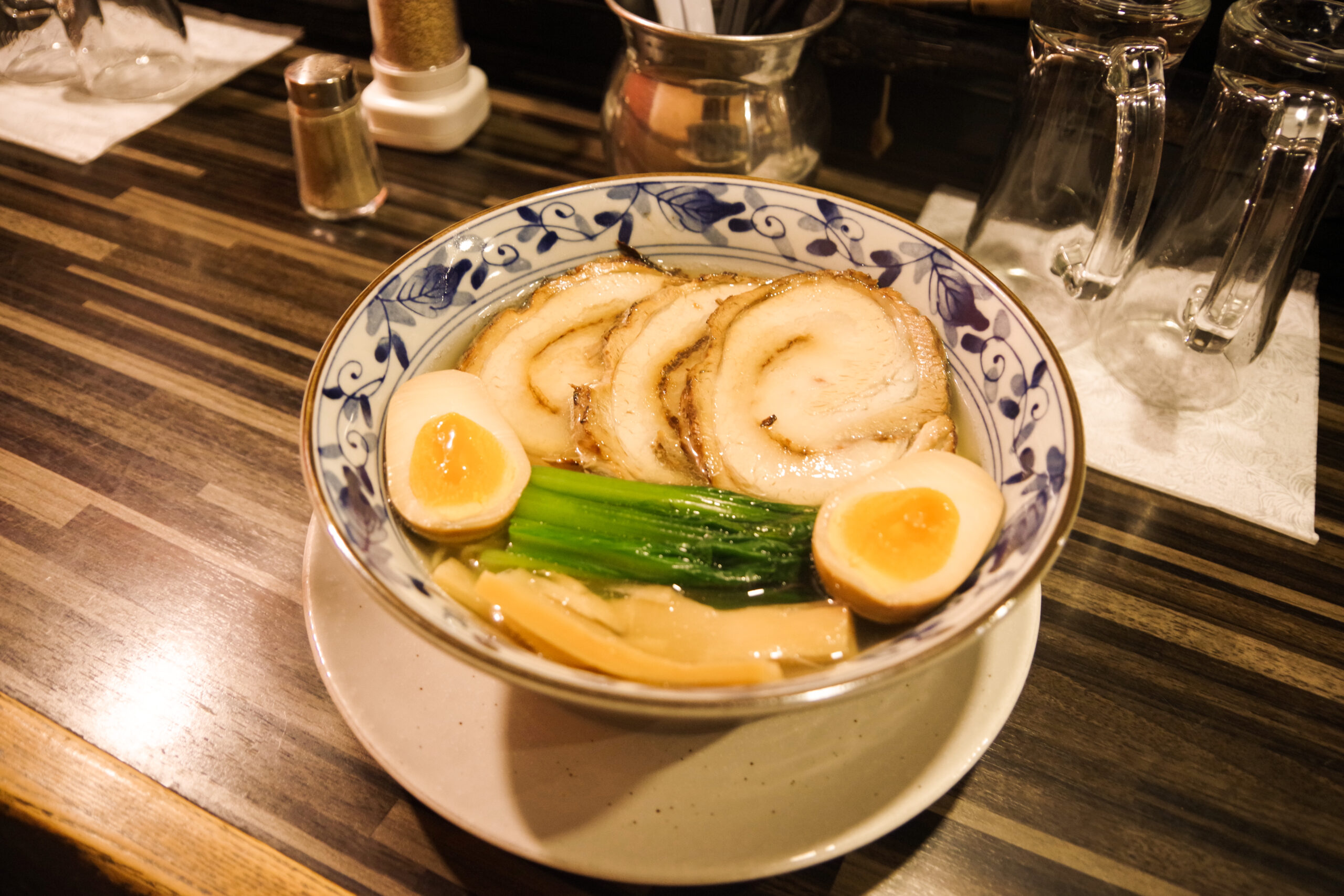 美味しいのは当たり前！こだわりの塩スープが自慢【博多もつ鍋 おくゑ】