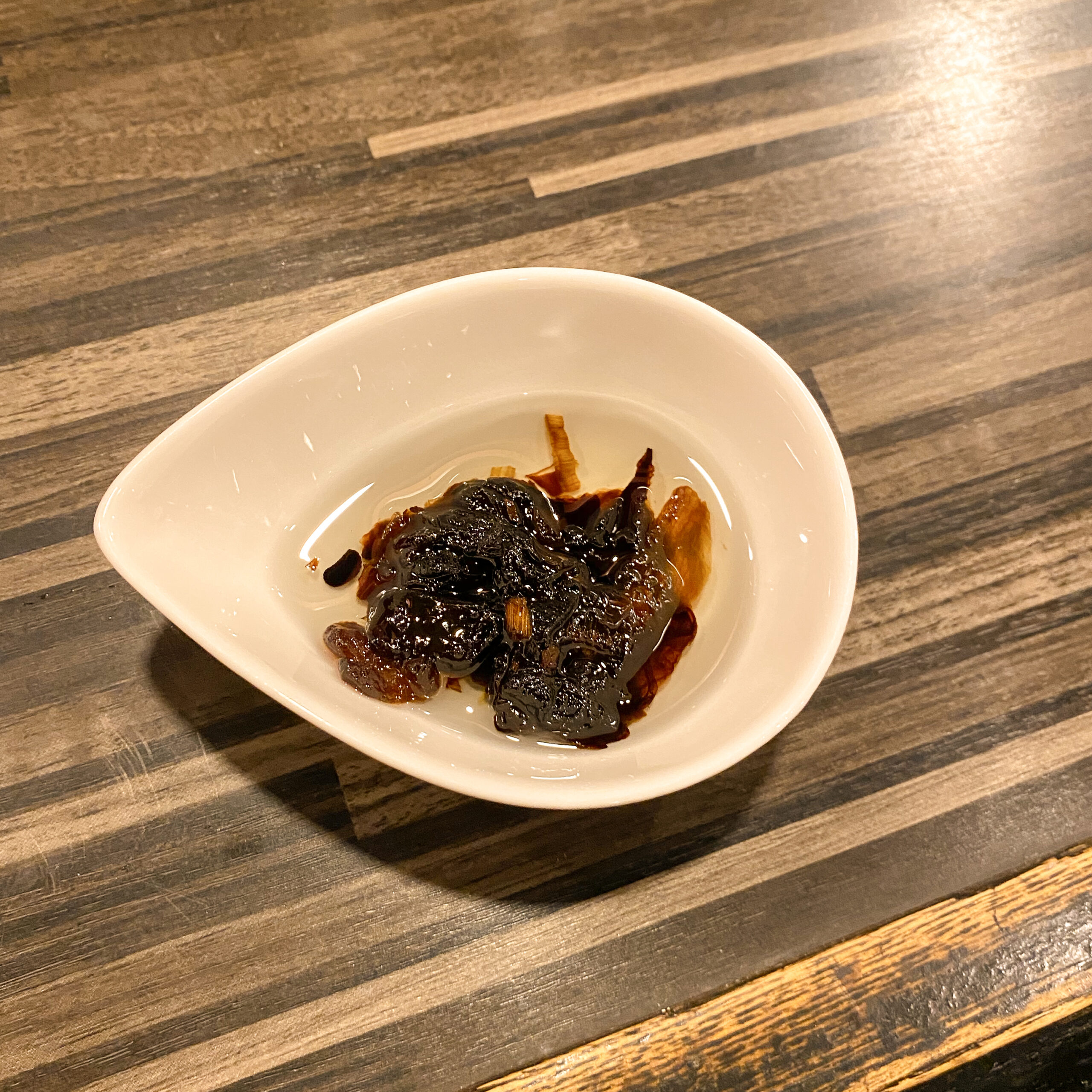 美味しいのは当たり前！こだわりの塩スープが自慢【博多もつ鍋 おくゑ】