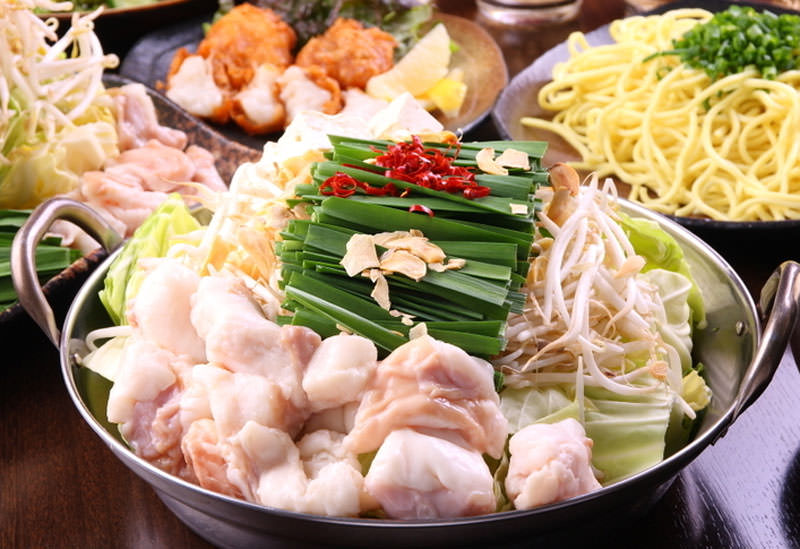 美味しいのは当たり前！こだわりの塩スープが自慢【博多もつ鍋 おくゑ】