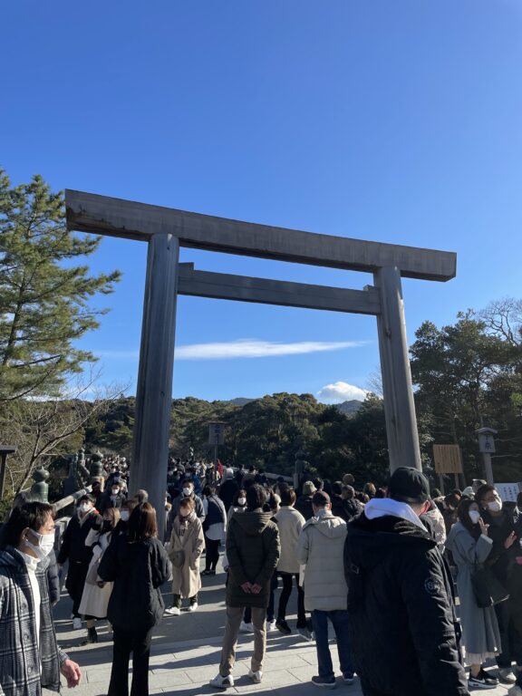 明けましておめでとうございます。