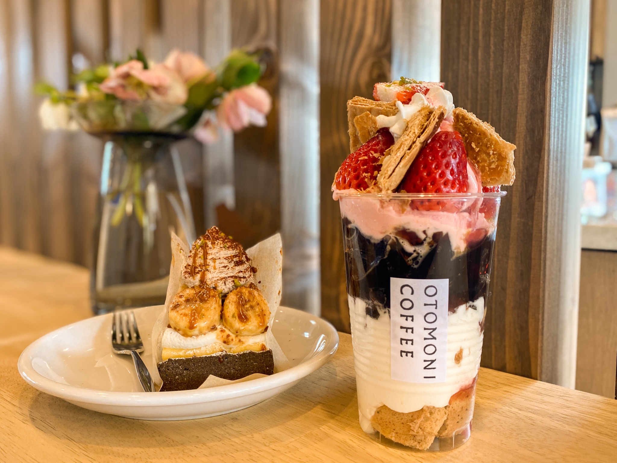 コーヒーもスイーツも絶品♩居心地の良いナチュラルな空間【OTOMONI COFFEE】