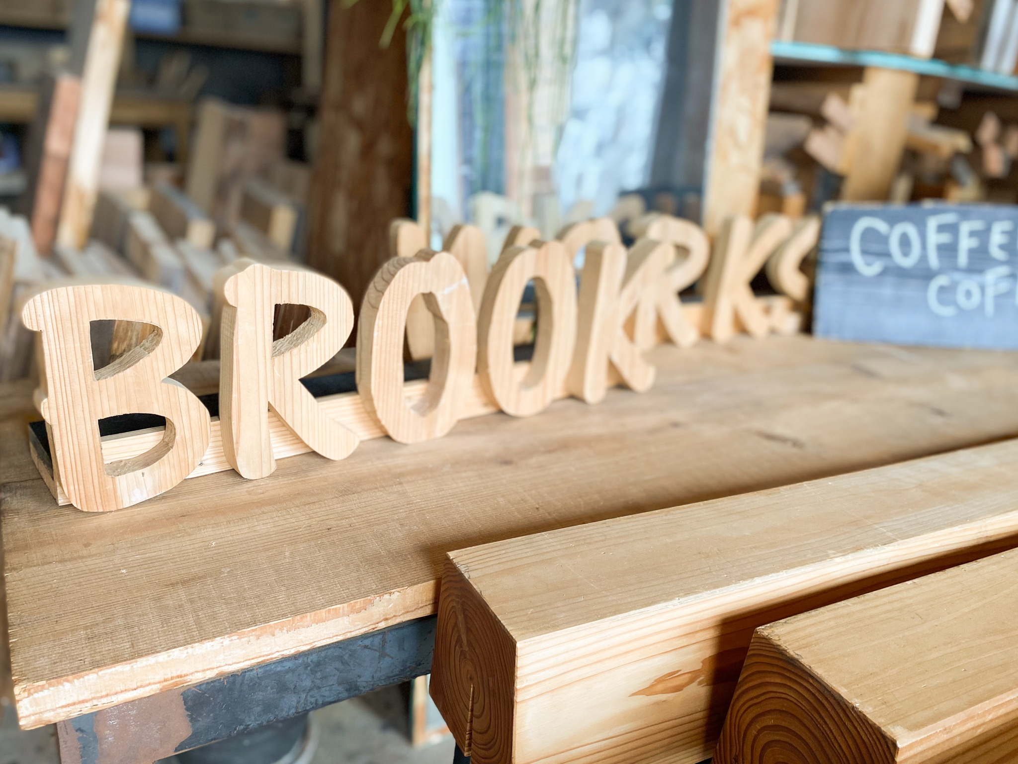 100年使えるオーダー家具【BROOK FURNITURE CENTER】