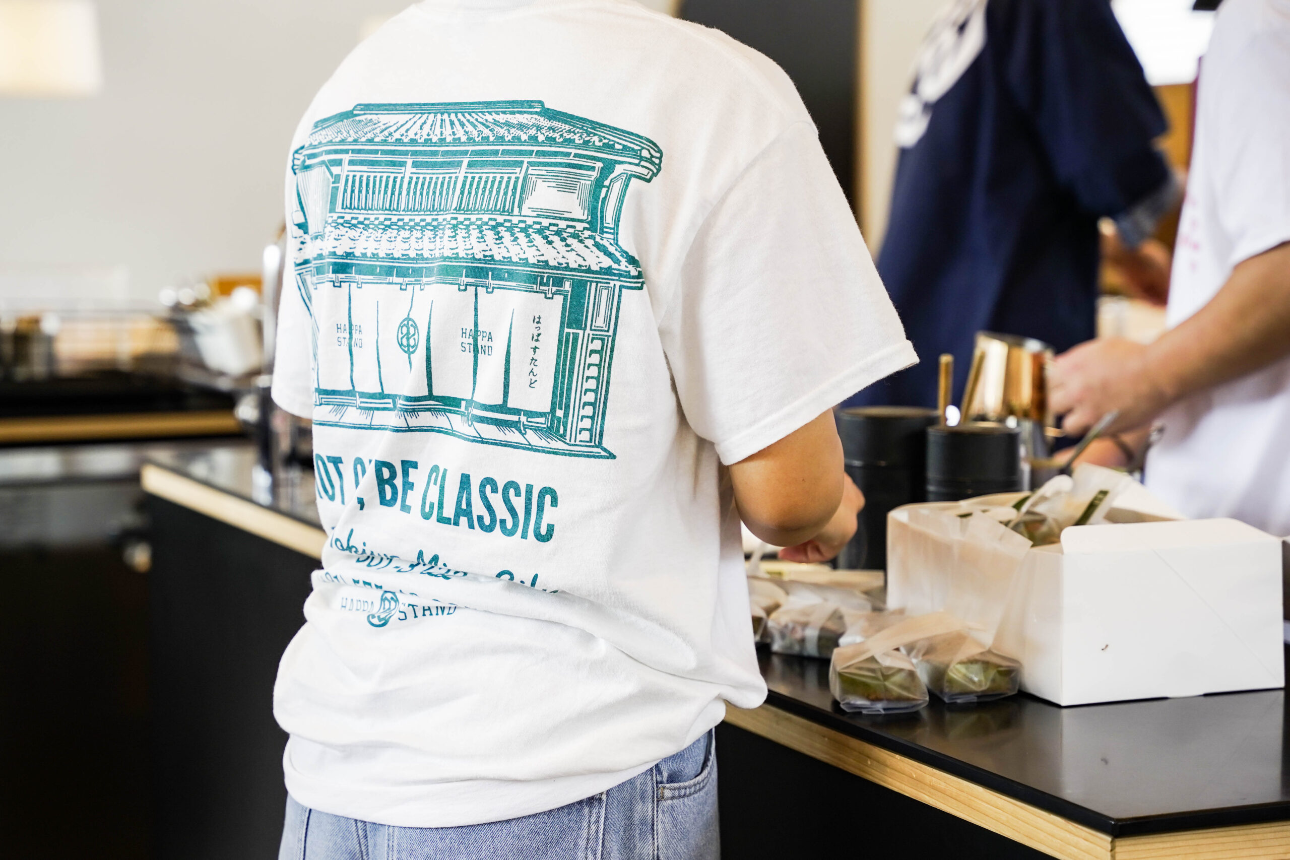 お茶で世界が繋がる！？五感で味わう伝統文化　 HAPPA STAND（はっぱすたんど）