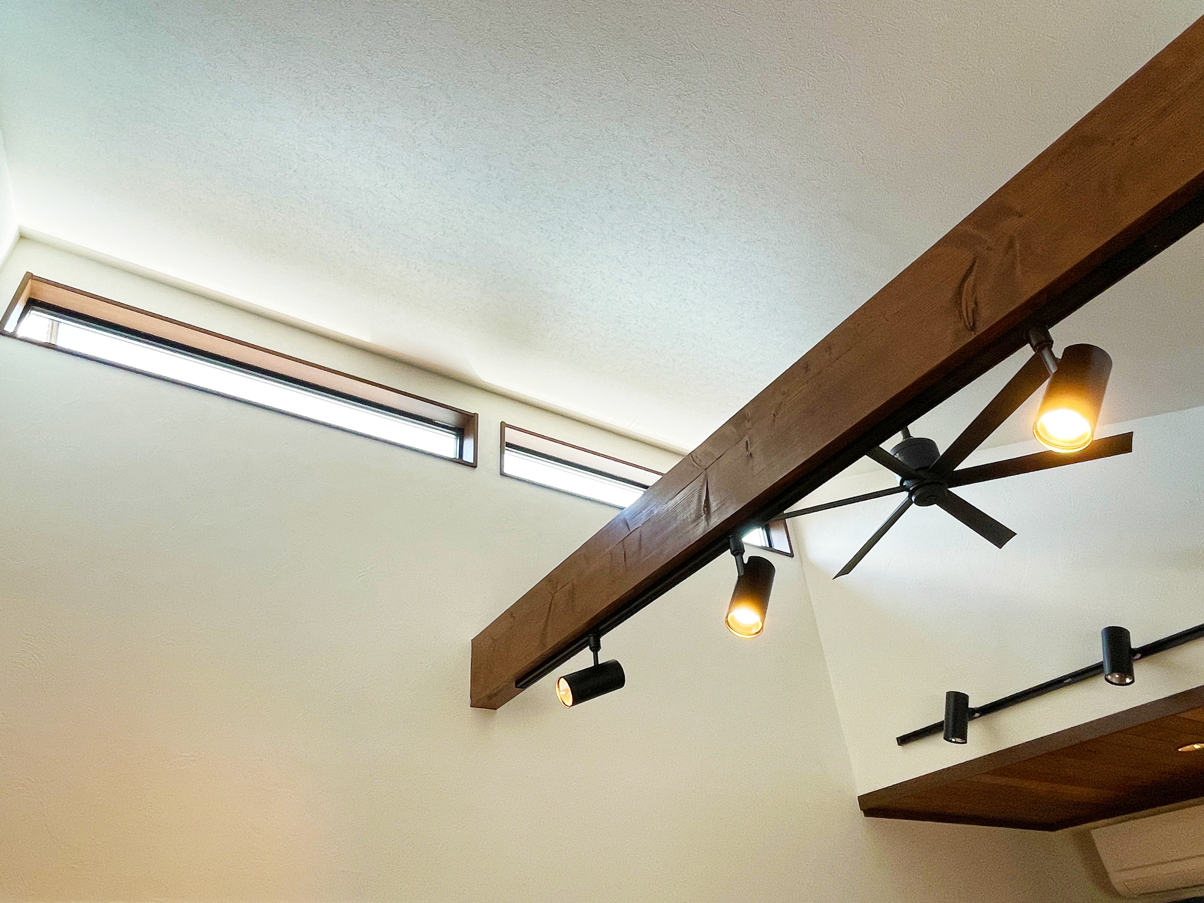プライベートとパブリックを分けたスタイリッシュな平屋