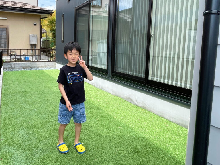 暮らしに重点を置いたナチュラルモダンな平屋