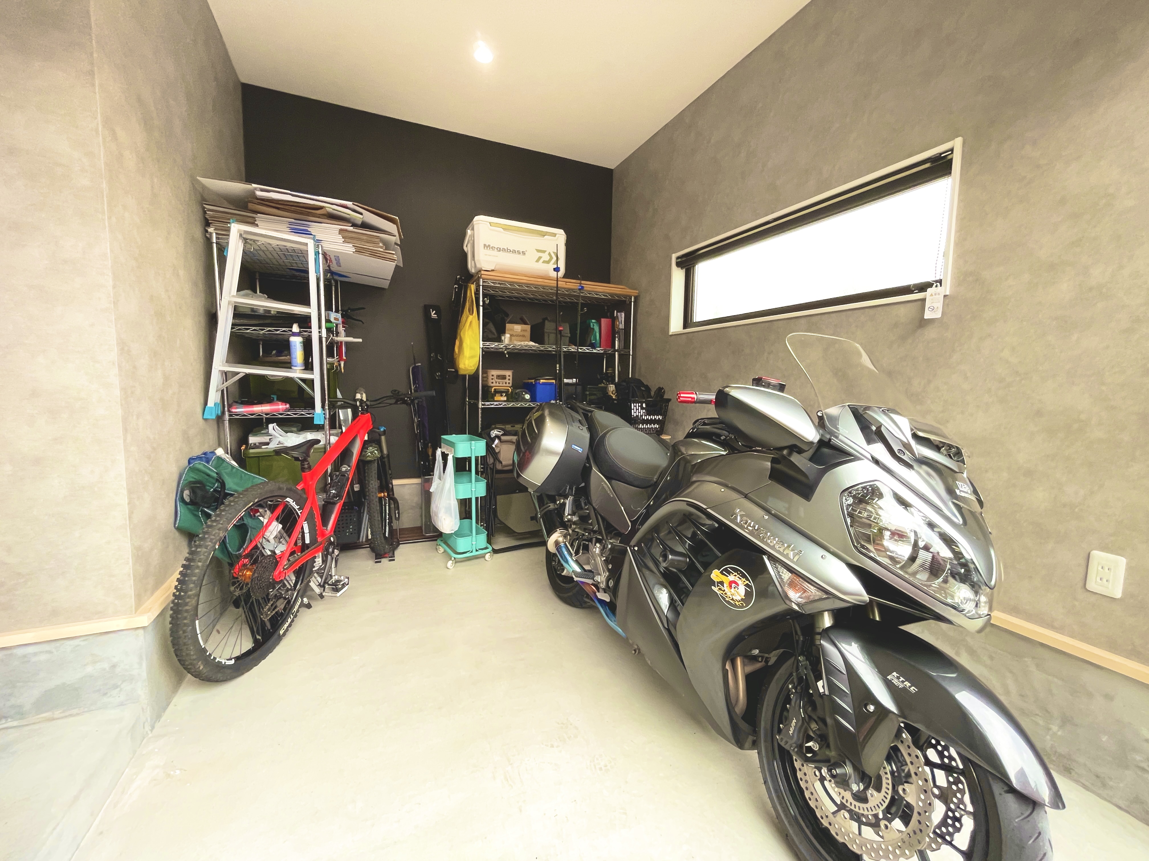 プライベートとパブリックを分けたスタイリッシュな平屋
