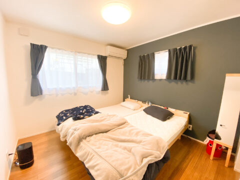 ナチュラルスタイルな三角屋根の平屋