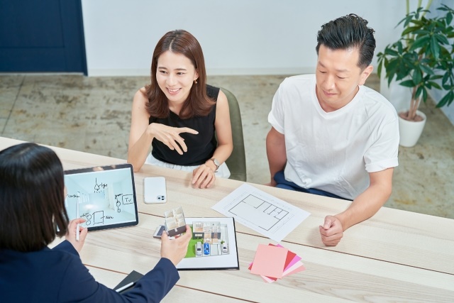 共働き夫婦必見！今の生活をキープするならマイホームの購入予算はいくらが目安？