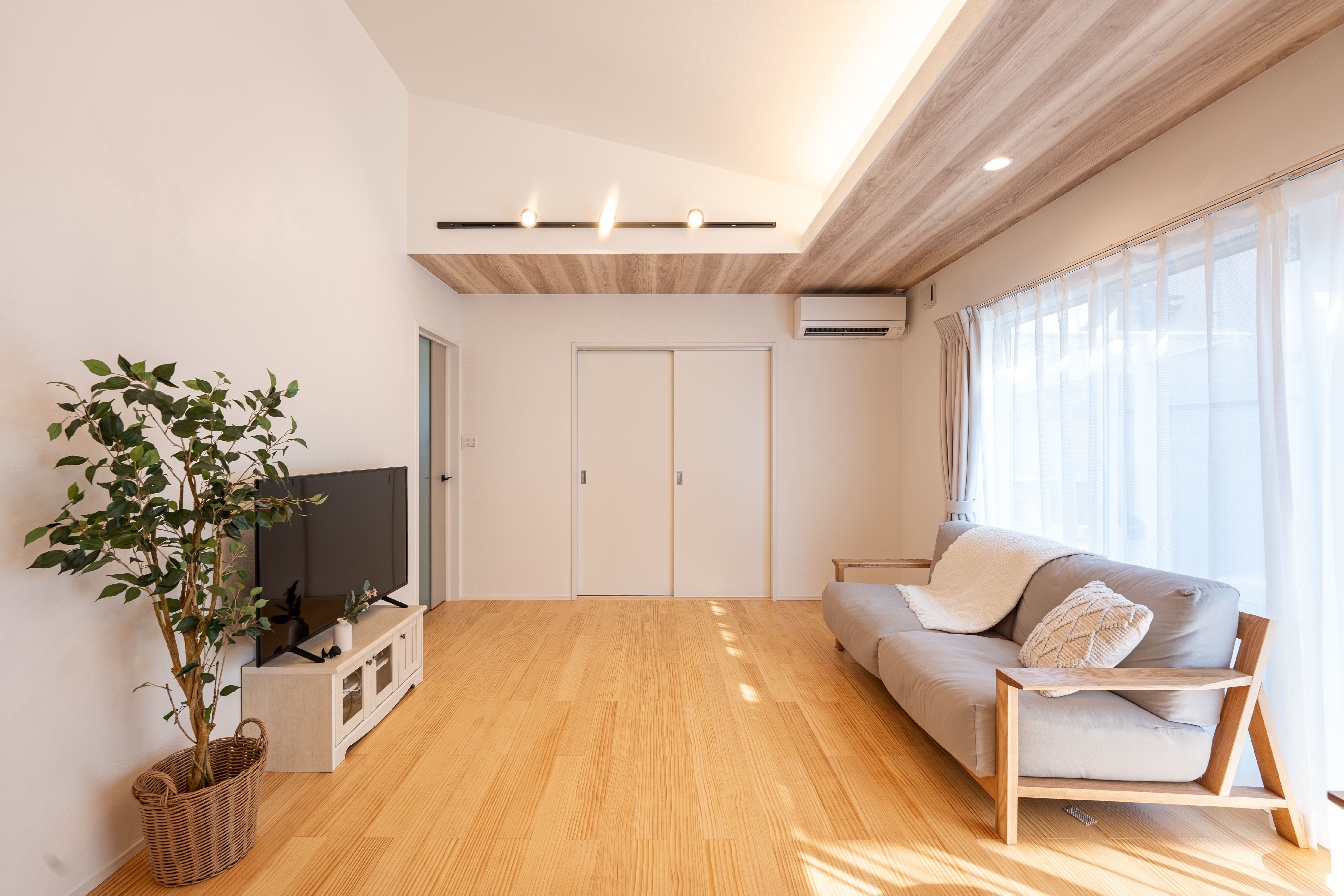 営みを慈しむひとつづきの平屋